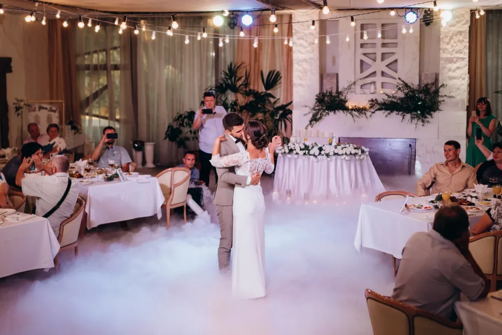 A picture of a well executed first dance.